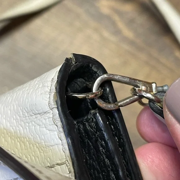 Kate Spade New York Colorblock Ivory Black Pebbled Leather Crossbody Small - Picture 12 of 15